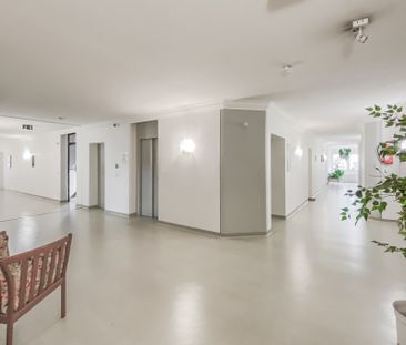 Nur mit WBS – 1,5 Zimmer – Balkon – Aufzug – Barrierefrei - Foto 2