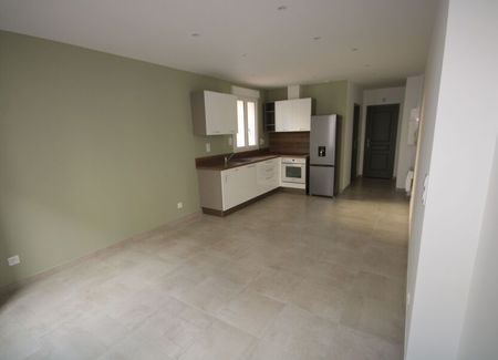 Appartement à louer 2 pièces • 37 m2 Tonnay-Charente - Photo 5