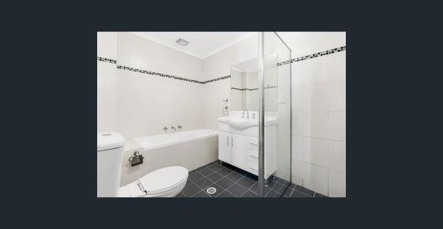 LOCATED IN THE CENTRE OF LIVERPOOL - Photo 1