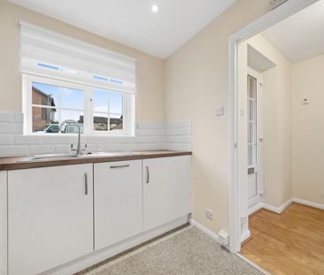 Greenhill Gardens, Guildford, Surrey, GU4 - Photo 3