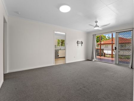 21 Jardine Street, Leichhardt QLD 4305 - House For Rent | Domain - Photo 4