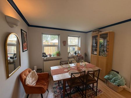 4 Bedroom House - Detached To Let - Photo 3