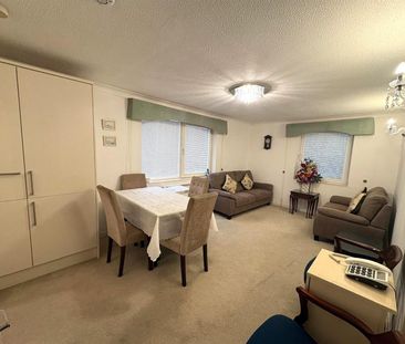 2 bed retirement property to rent in Elstree Road, Bushey Heath, WD23 - Photo 1