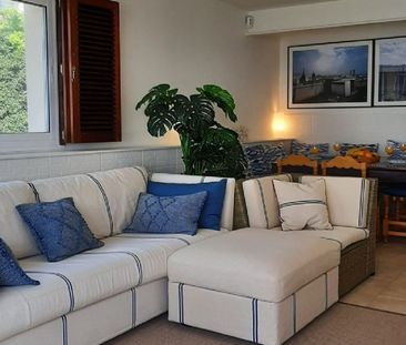 2 Bedroom Apartment For Rent in Marbella, Málaga - Photo 3