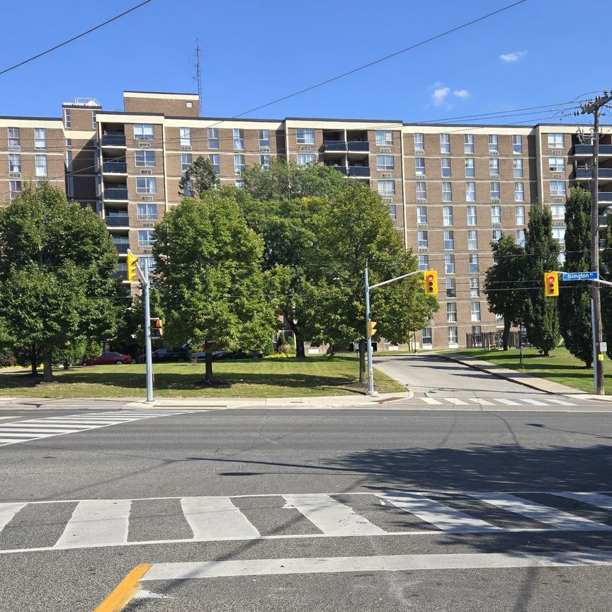 For Lease - 2825 Islington Avenue Unit# 315, Toronto, Ontario - Photo 1