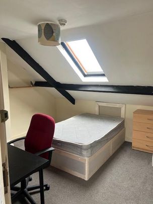 3 bedroom flat share to rent - Photo 1