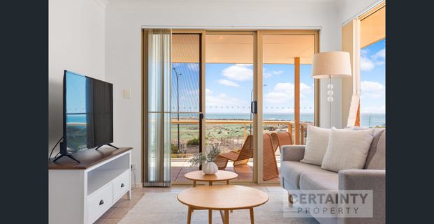 Beautiful Beachside 4x3 home in Ocean Reef on 1226sqm Land - Photo 1