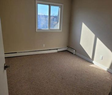 Parkside Village 9121 106A Ave — 3BDR - Photo 1