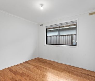 Quiet Living with Space to Enjoy - Photo 3