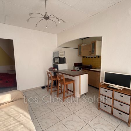 Location Appartement 2 pièces 25m² TOULON 83000 - Photo 3