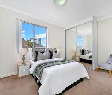 2 Bedroom Apartment Spacious & Sunny&excl; - Photo 4