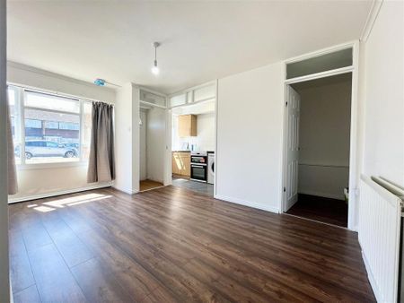 1 bedroom maisonette to rent - Photo 2