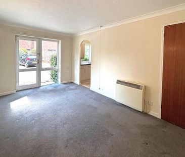 1 bedroom retirement property to rent - Photo 5