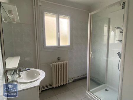 Appartement à louer 4 pièces 75.45m² - Photo 3