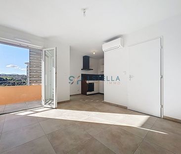 Location Appartement 1 pièce 30m² SARROLA CARCOPINO 20167 - Photo 1