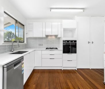 118 Hassall Street, Corinda QLD 4075 - House For Rent | Domain - Photo 4