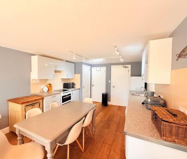 2 bedroom semi-detached house to rent - Photo 6