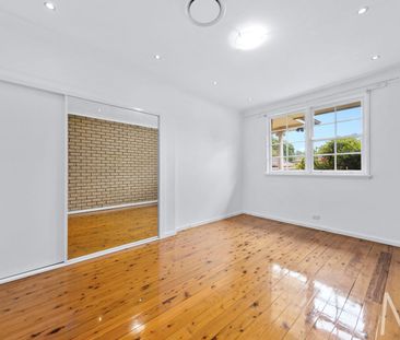 PEACEFUL FAMILY RETREAT IN A PRIME DENISTONE EAST SETTING - Photo 2