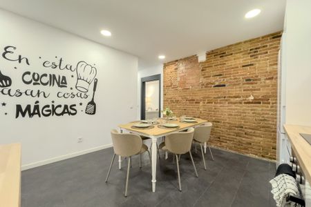 Double&nbsp;room in a shared house in&nbsp;Sarrià - Photo 4