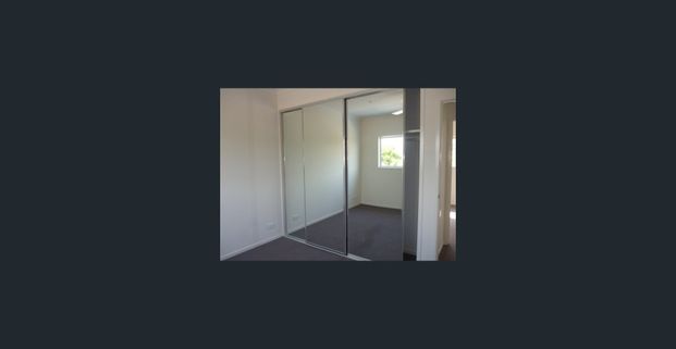 BEAUTIFUL MODERN 2 BEDROOM UNIT - Photo 1