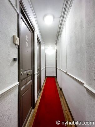 Logement à Paris, Location meublée - Photo 1