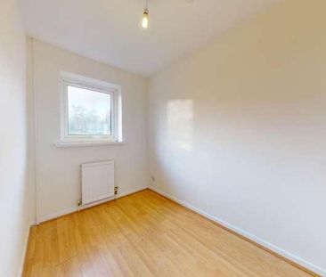 Clos Y Wiwer, Thornhill, Cardiff, CF14 - Photo 2