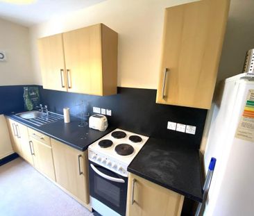 1 bedroom in a house share to rent - Photo 5