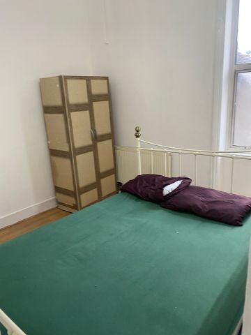 Room in a Shared House, London, E17 - Photo 5
