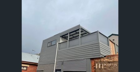 GREAT LOCATION - FURNISHED STUDIO APARTMENT - Photo 2