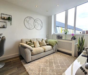 2 Bedroom Apartment To Let - Photo 2