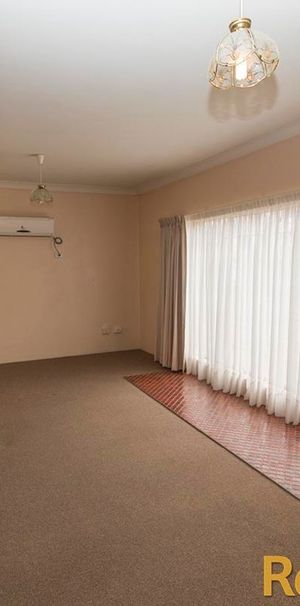 Centrally Located Convenient Unit - Photo 2