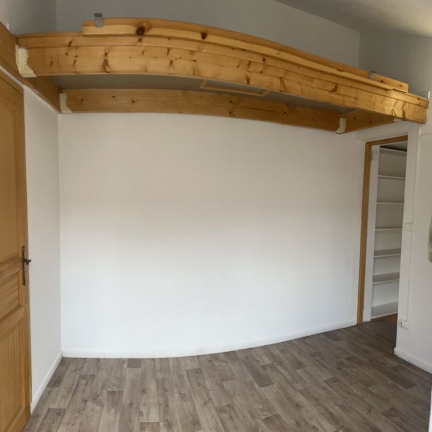 Location Appartement 1 pièce 16m² LENS 62300 - Photo 1