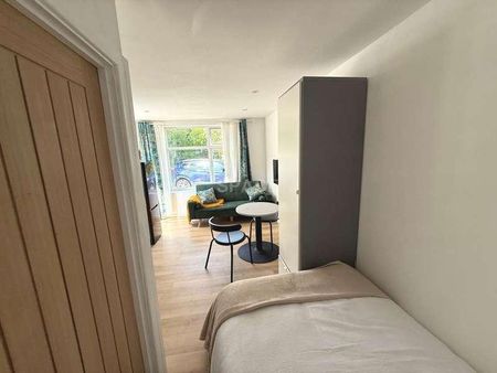 Studio Flat, Stanhope Road, Reading, RG2 - Photo 2