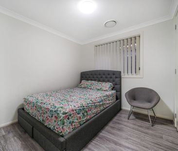 Modern Four Bedroom Home! - Photo 6