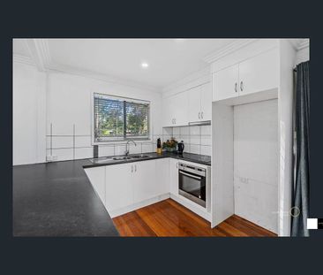 1/307-309 Old Logan Rd, Camira, Qld 4300 - Photo 1