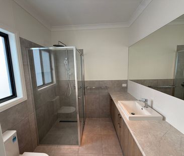 Modern Four Bedroom Brand New Home - Photo 5