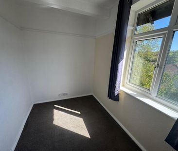 4 bedroom detached house to rent - Photo 6