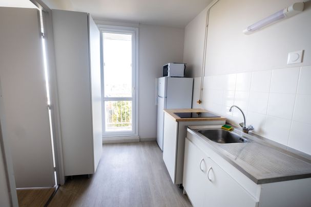 T1 de 32 m² meublé avec balcon refait à neuf – Proche gare - Photo 1