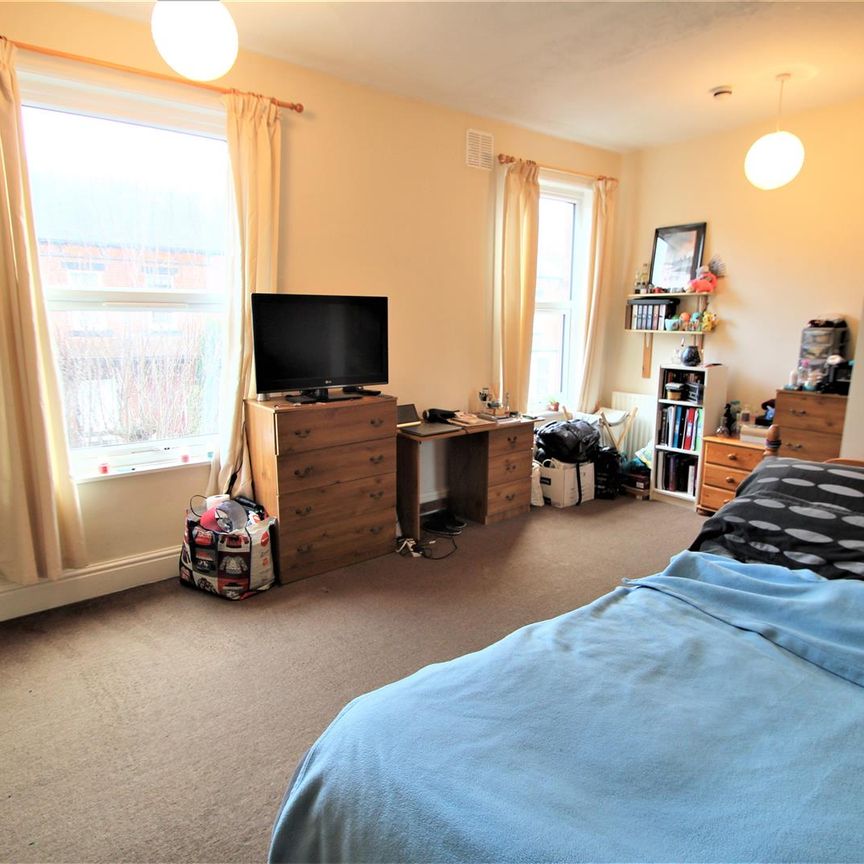 5 bedroom terraced house to rent - Photo 1