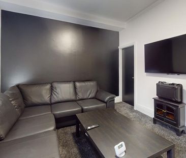 5 bedroom terraced house to rent - Photo 1