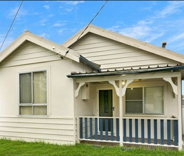 Available 18 December - Photo 2