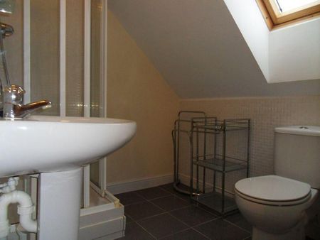 4 bedroom semi-detached house to rent - Photo 5