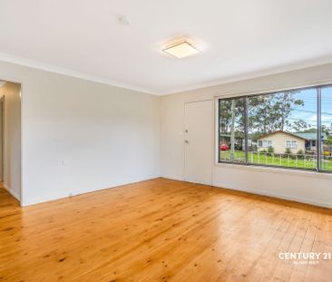 Charming 3-Bedroom Home! - Photo 2