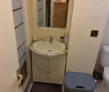 Location Appartement 1 pièce 23m² MARSEILLE 8ème - Photo 4