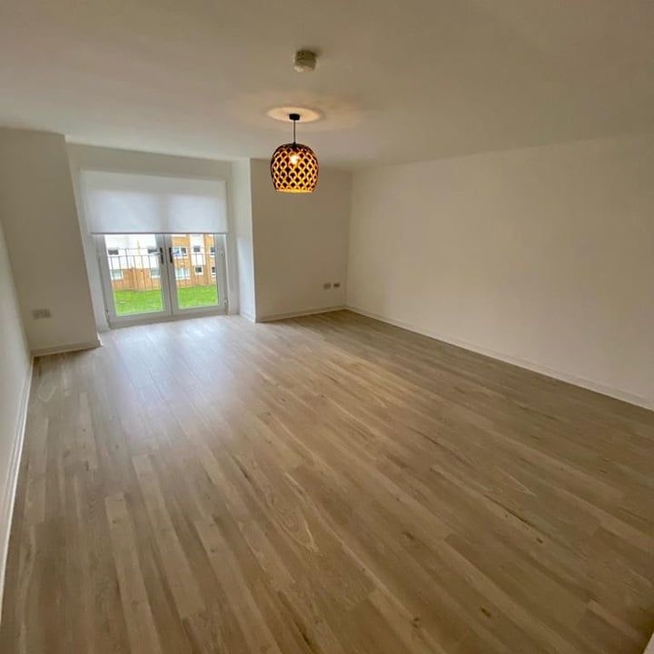 2 Bed Flat, Cambuslang, G72 - Photo 1