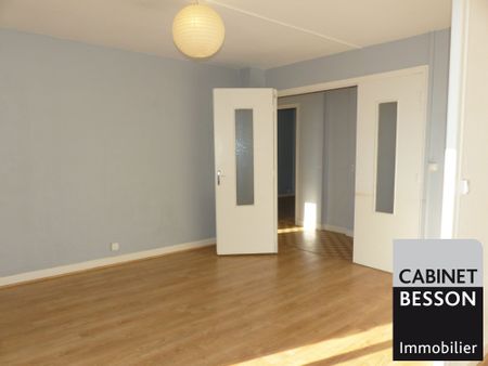 Location Appartement 4 pièces 62m² ST EGREVE 38120 - Photo 3