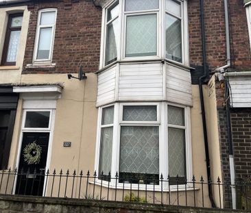 3 bedroom terraced house to rent - Photo 5