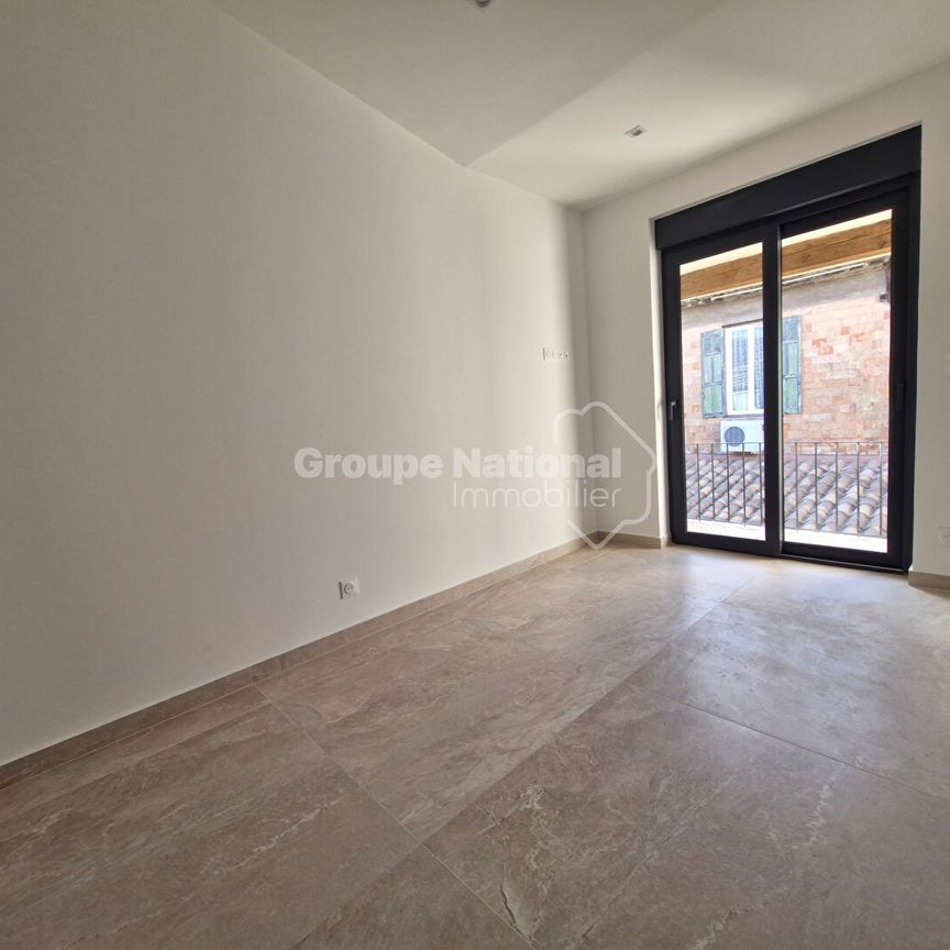 Appartement T2 de 32.60m² à MIRAMAS, - Photo 1