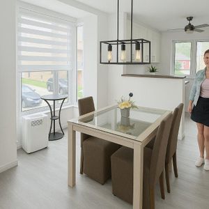 MAGNIFIQUE 5 1/2 - ENTIÈREMENT RÉNOVÉ - TRIPLEX - Photo 2
