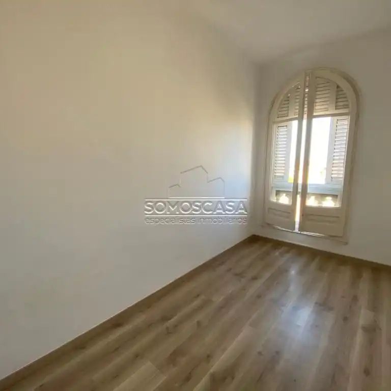 Piso de alquiler en Carrer de Còrsega, Sagrada Família - Photo 1